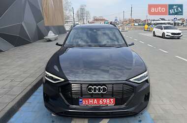 Позашляховик / Кросовер Audi e-tron 2019 в 