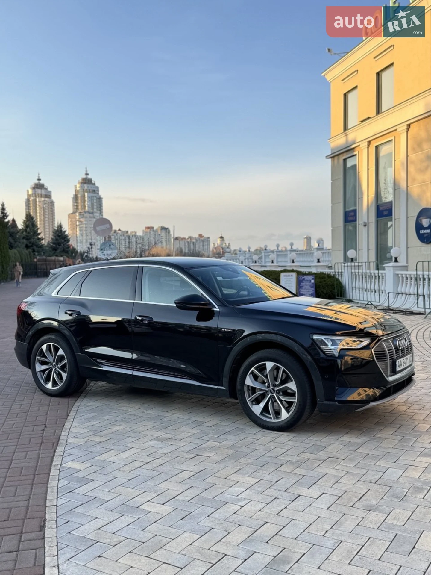 2019 Audi e-tron - мініатюра 11