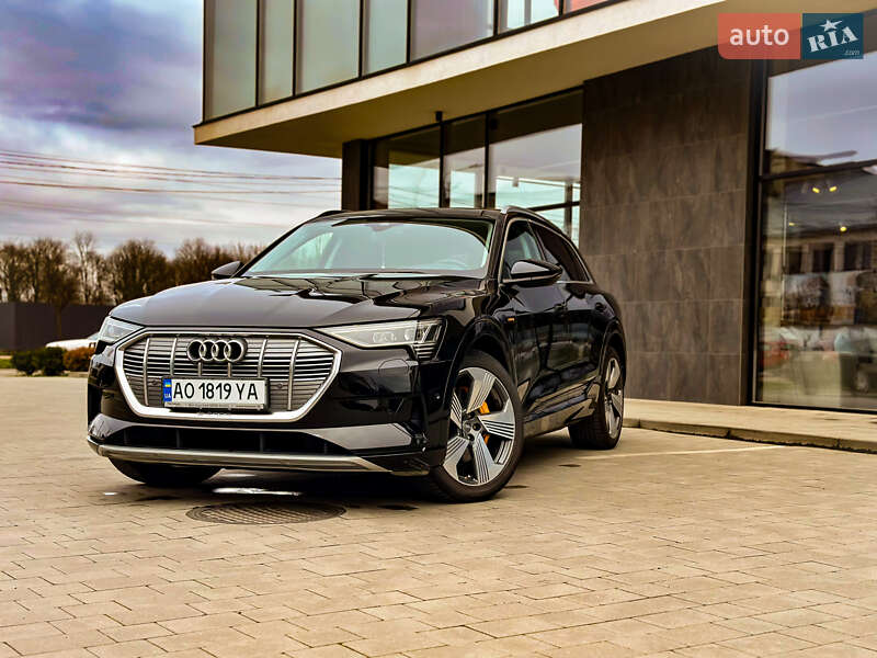 Audi e-tron 2019
