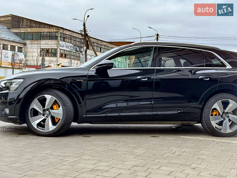 Внедорожник / Кроссовер Audi e-tron 2019 в Ужгороде