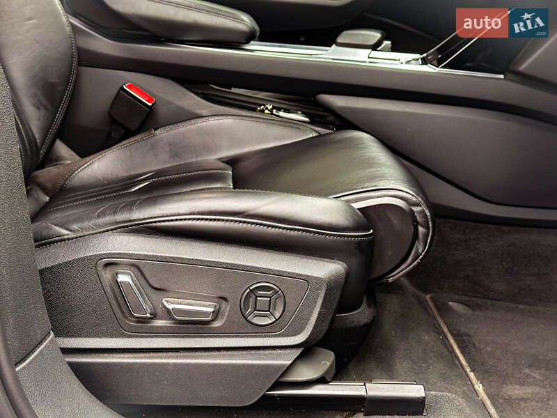 Внедорожник / Кроссовер Audi e-tron 2019 в Ужгороде