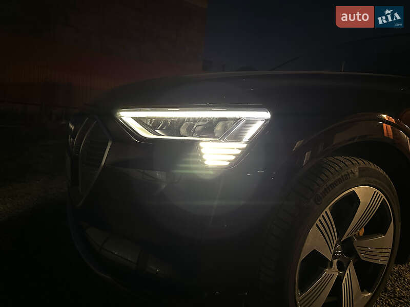 Внедорожник / Кроссовер Audi e-tron 2019 в Ужгороде