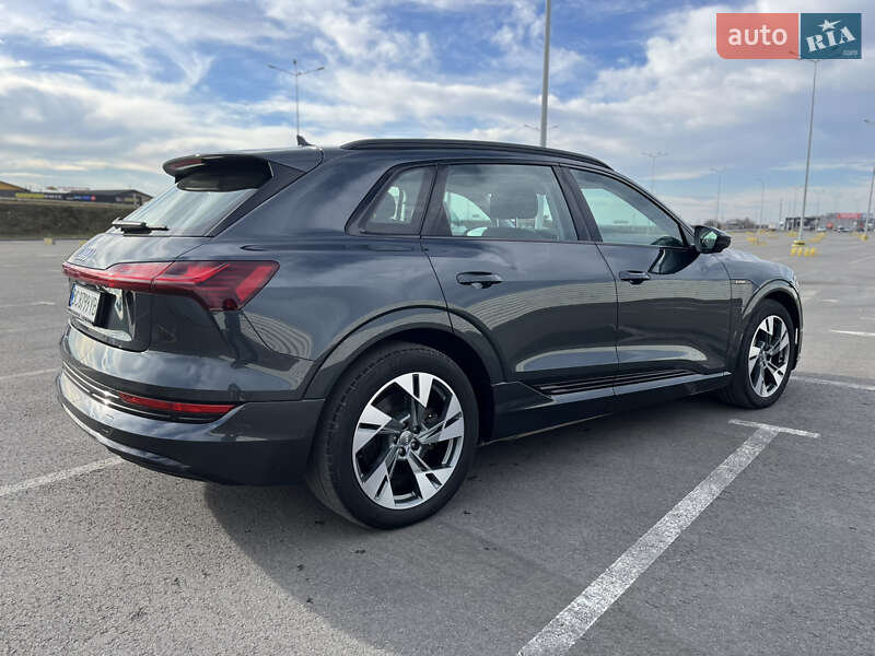Внедорожник / Кроссовер Audi e-tron 2020 в Львове