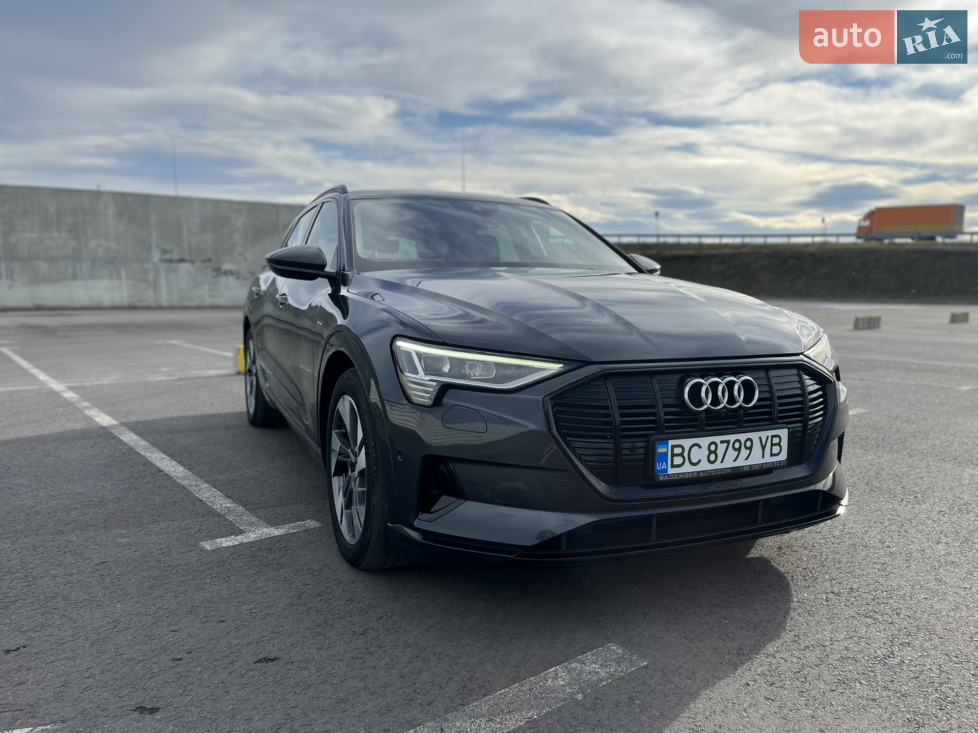 2020 Audi e-tron - мініатюра 111