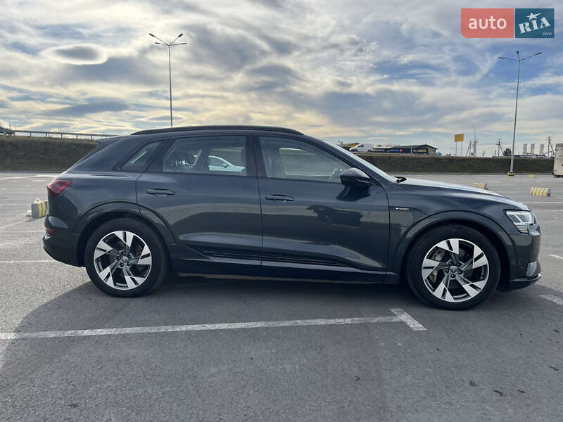 Внедорожник / Кроссовер Audi e-tron 2020 в Львове