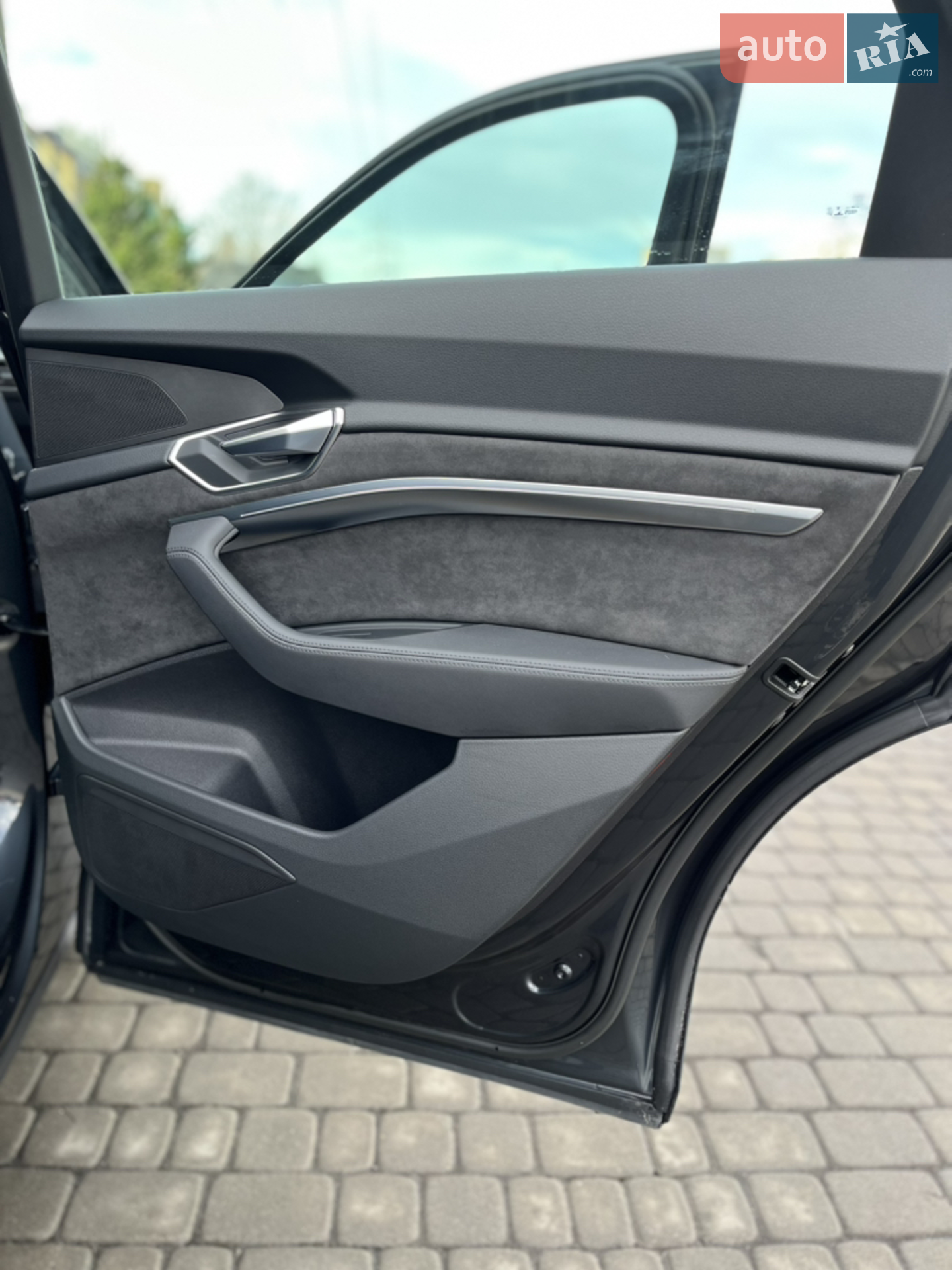 2020 Audi e-tron - мініатюра 161