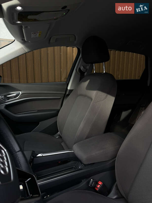 Позашляховик / Кросовер Audi e-tron 2021 в Золочеві