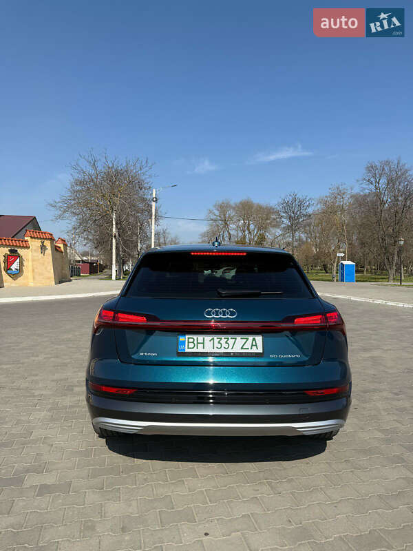 Позашляховик / Кросовер Audi e-tron 2021 в Ізмаїлі
