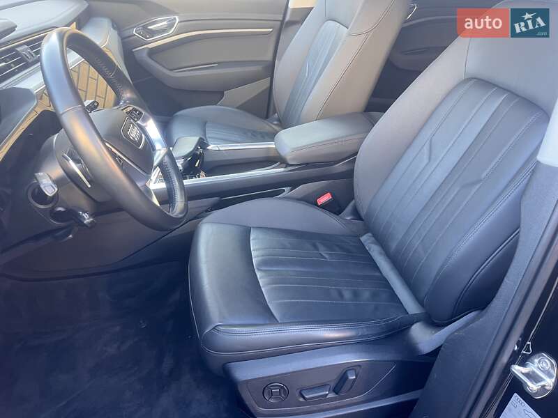 Позашляховик / Кросовер Audi e-tron 2020 в Луцьку