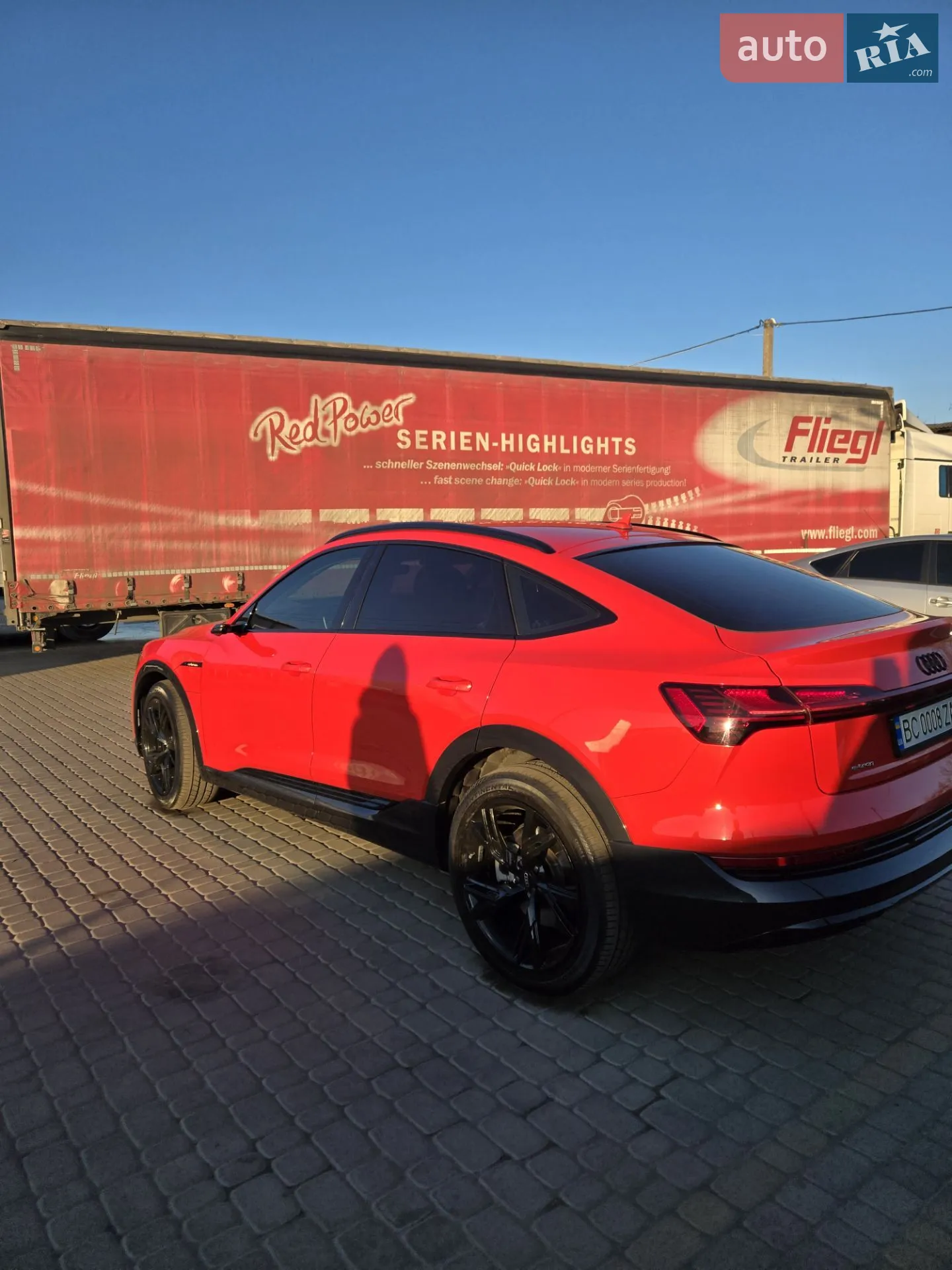 2020 Audi e-tron - мініатюра 5