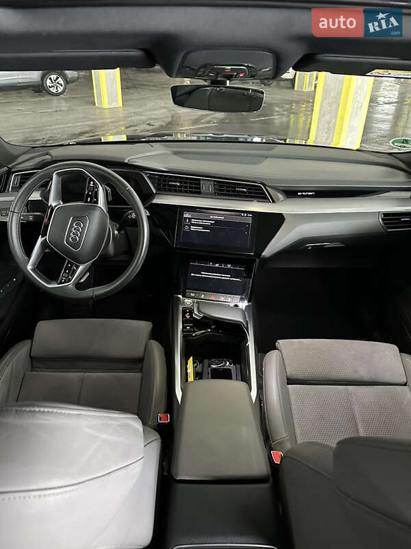 Внедорожник / Кроссовер Audi e-tron 2020 в Львове