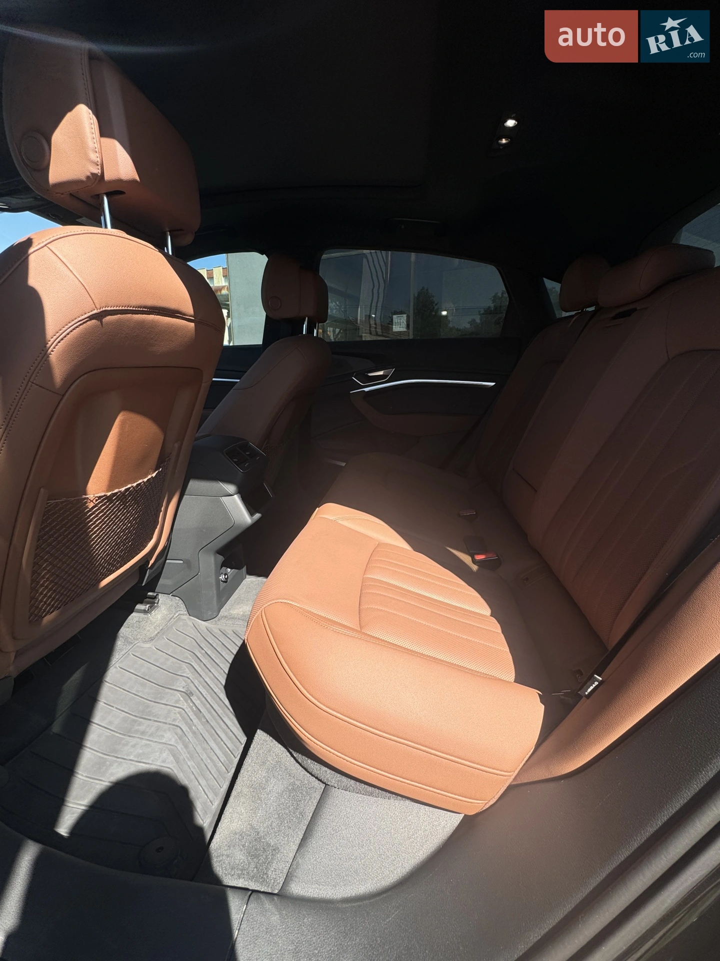 2022 Audi e-tron - мініатюра 9