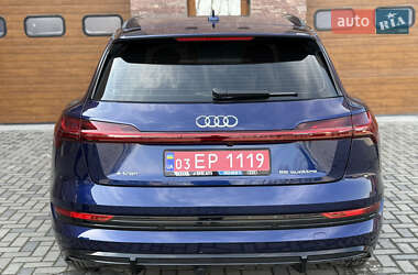 Внедорожник / Кроссовер Audi e-tron 2020 в 