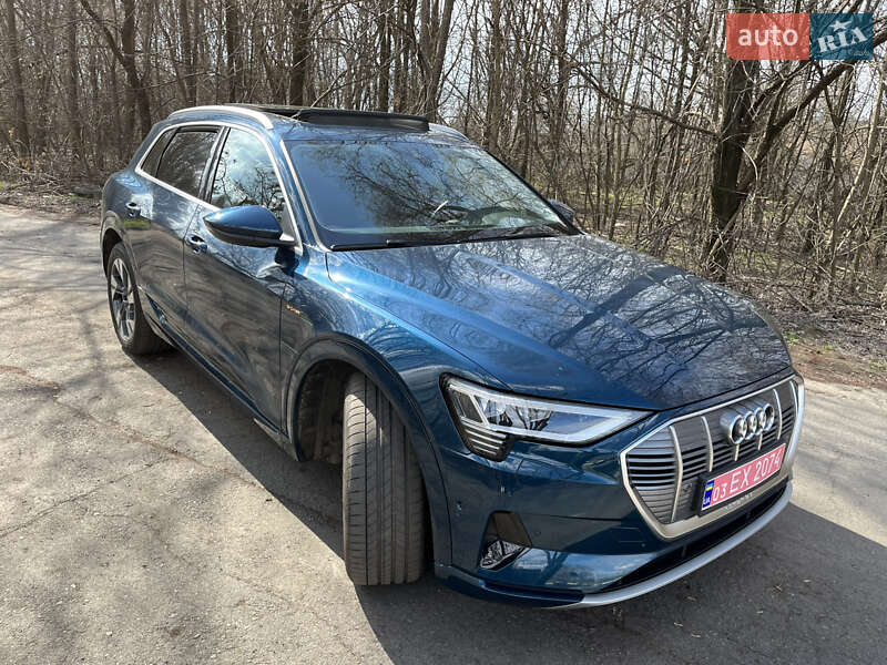 Внедорожник / Кроссовер Audi e-tron 2020 в Днепре