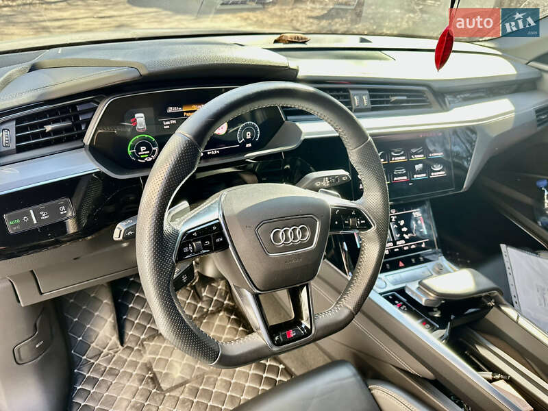Внедорожник / Кроссовер Audi e-tron 2020 в Одессе