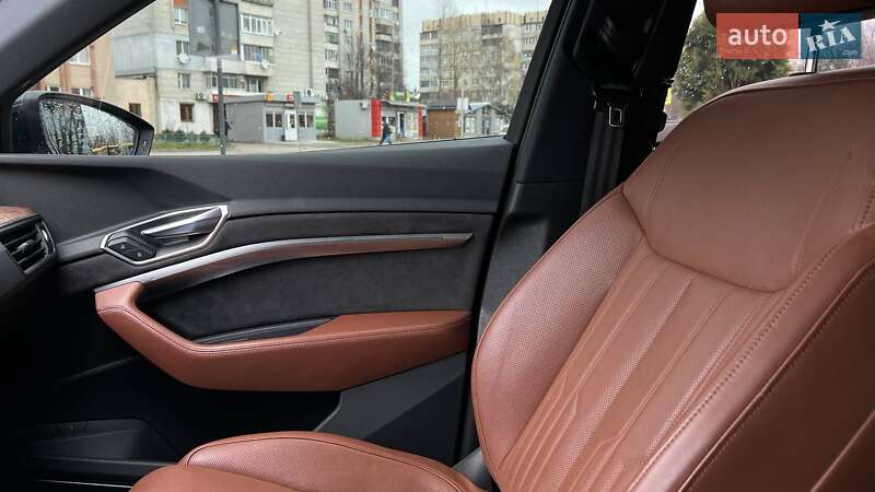 Внедорожник / Кроссовер Audi e-tron 2019 в Львове
