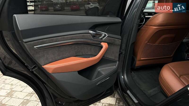 Внедорожник / Кроссовер Audi e-tron 2019 в Львове