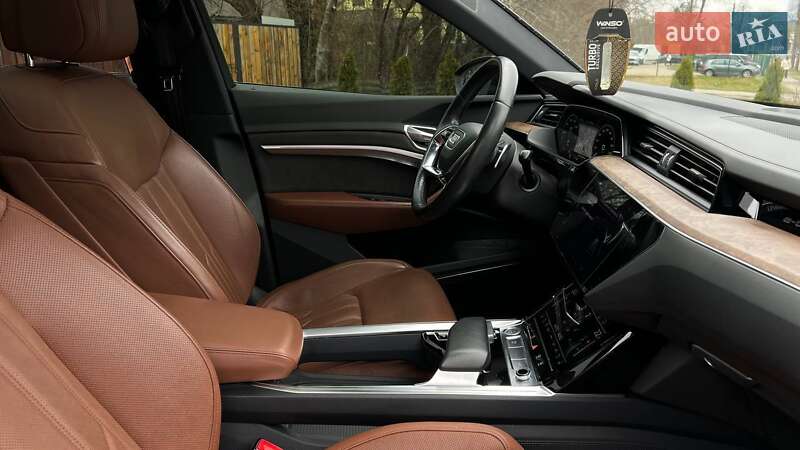 Внедорожник / Кроссовер Audi e-tron 2019 в Львове