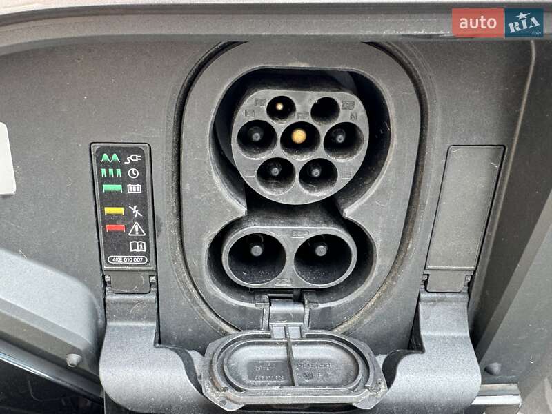 Внедорожник / Кроссовер Audi e-tron 2020 в Одессе