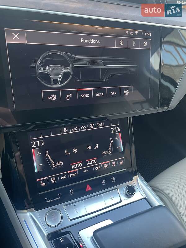 Внедорожник / Кроссовер Audi e-tron 2019 в Одессе