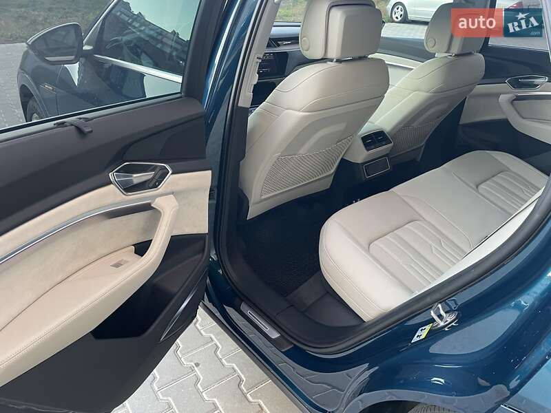 Внедорожник / Кроссовер Audi e-tron 2019 в Одессе