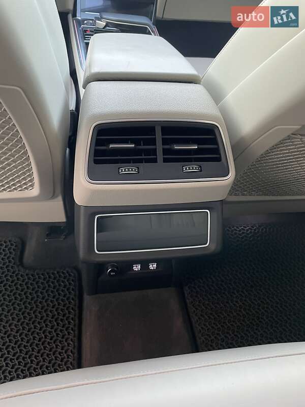 Внедорожник / Кроссовер Audi e-tron 2019 в Одессе