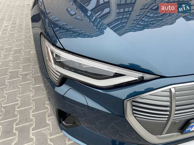 Внедорожник / Кроссовер Audi e-tron 2019 в Одессе