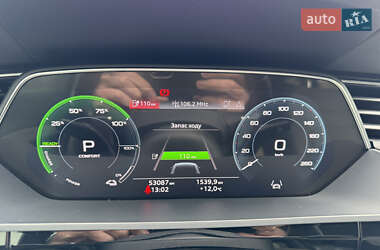 Внедорожник / Кроссовер Audi e-tron 2020 в 