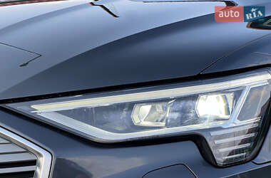 Внедорожник / Кроссовер Audi e-tron 2019 в 