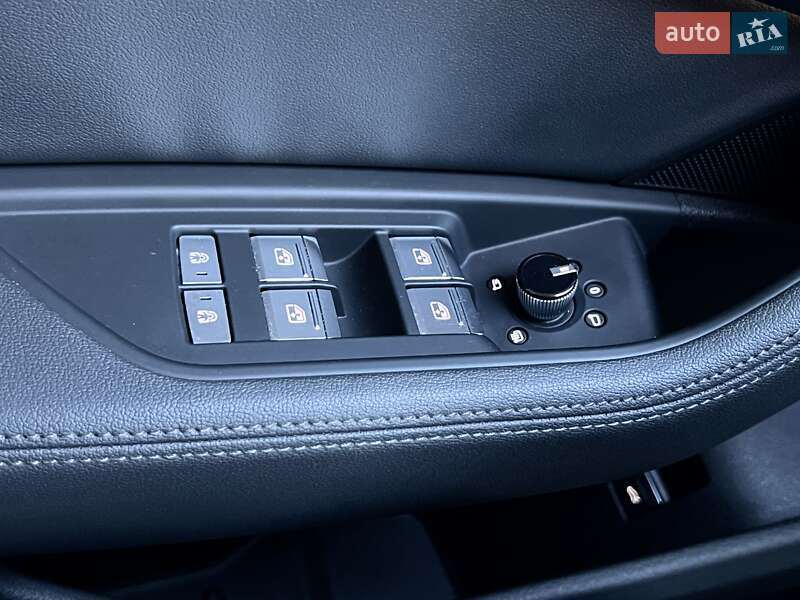 Внедорожник / Кроссовер Audi e-tron 2019 в Киеве