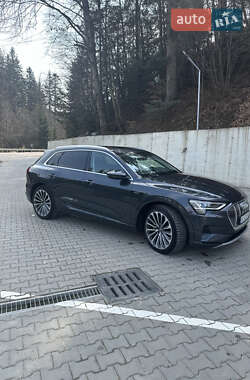 Внедорожник / Кроссовер Audi e-tron 2020 в 