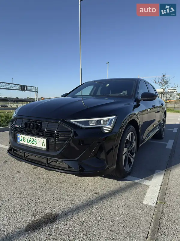 Audi e-tron 2021