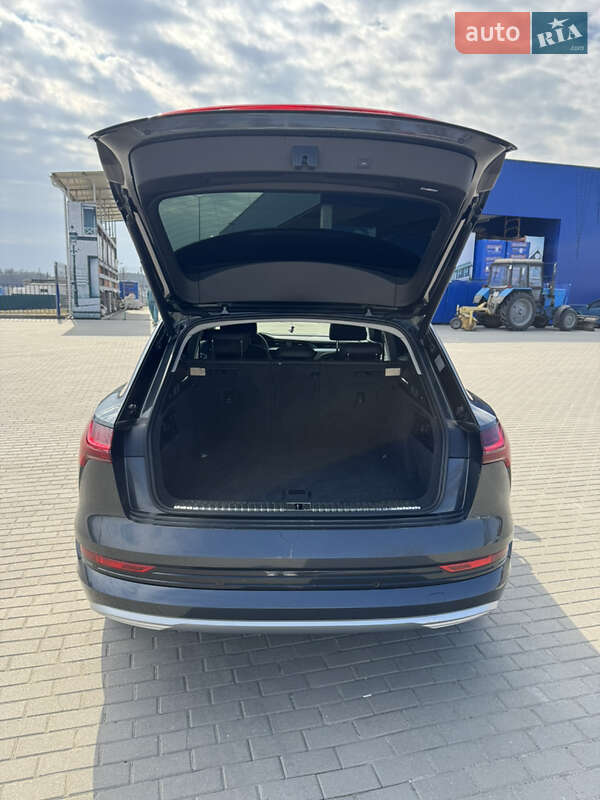 Внедорожник / Кроссовер Audi e-tron 2020 в Ковеле