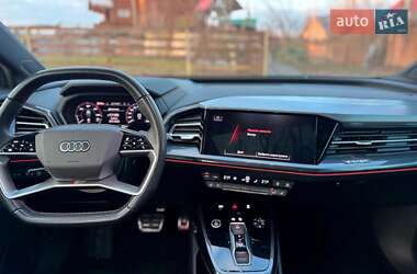 Внедорожник / Кроссовер Audi e-tron 2022 в 