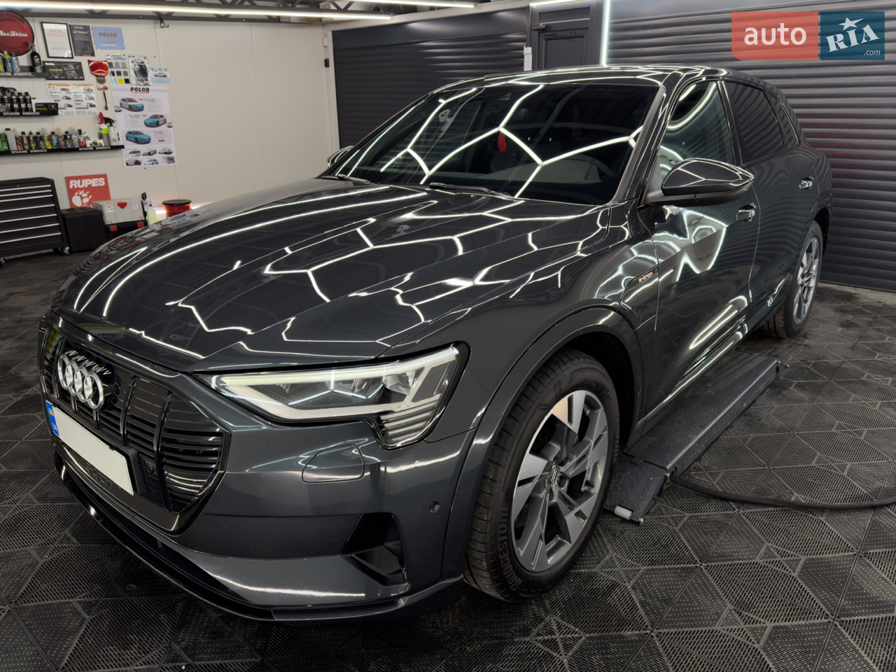 2019 Audi e-tron - мініатюра 45