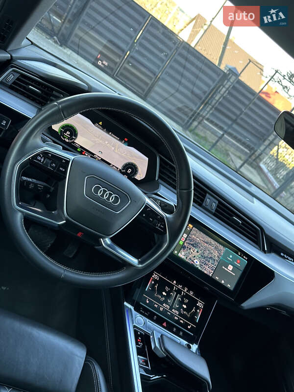 Позашляховик / Кросовер Audi e-tron 2020 в Львові