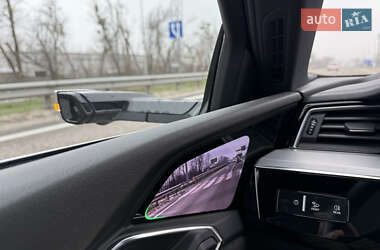 Внедорожник / Кроссовер Audi e-tron 2019 в 