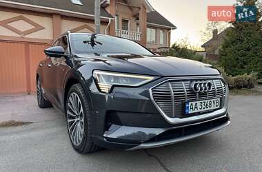 Внедорожник / Кроссовер Audi e-tron 2019 в 