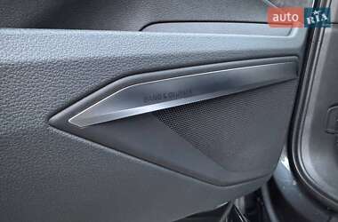 Внедорожник / Кроссовер Audi e-tron 2019 в 