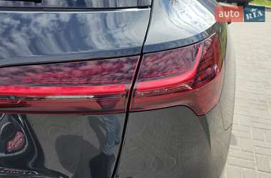 Внедорожник / Кроссовер Audi e-tron 2022 в 