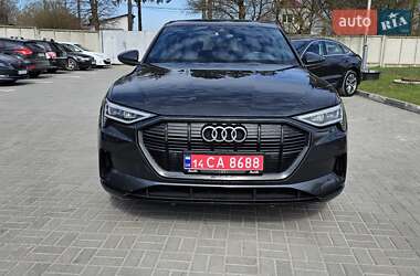 Внедорожник / Кроссовер Audi e-tron 2022 в 