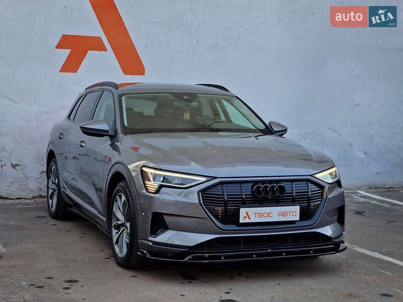 Внедорожник / Кроссовер Audi e-tron 2020 в Одессе