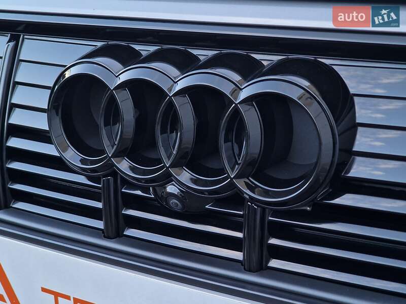 Внедорожник / Кроссовер Audi e-tron 2020 в Одессе