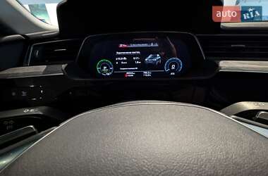 Внедорожник / Кроссовер Audi e-tron 2021 в 