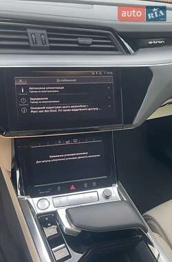 Внедорожник / Кроссовер Audi e-tron 2019 в 