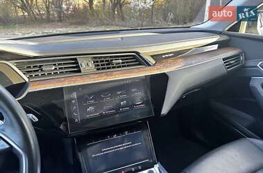 Внедорожник / Кроссовер Audi e-tron 2019 в Львове