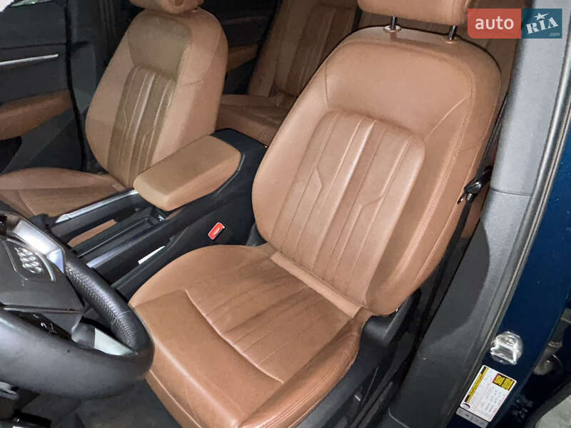 Внедорожник / Кроссовер Audi e-tron 2019 в Киеве