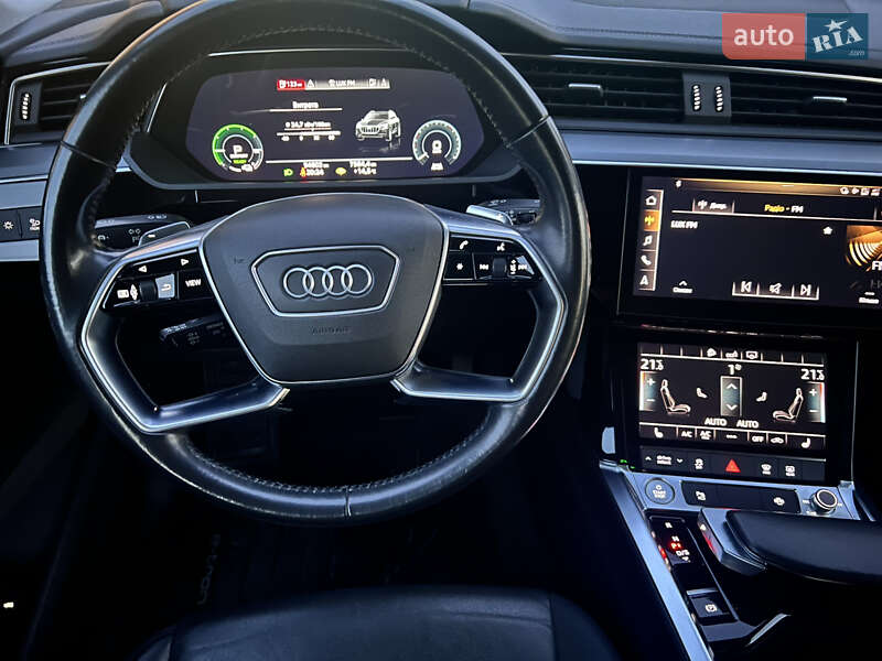 Внедорожник / Кроссовер Audi e-tron 2019 в Ужгороде фото 22 Внедорожник / Кроссовер Audi e-tron 2019 в Ужгороде
