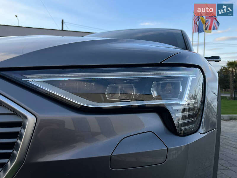 Внедорожник / Кроссовер Audi e-tron 2020 в Ужгороде