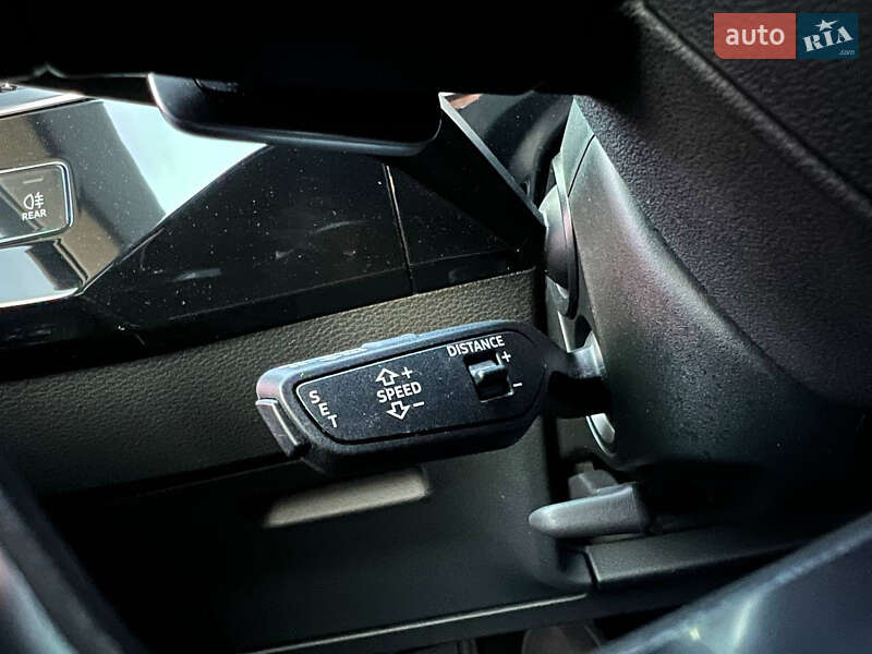 Внедорожник / Кроссовер Audi e-tron 2020 в Ужгороде